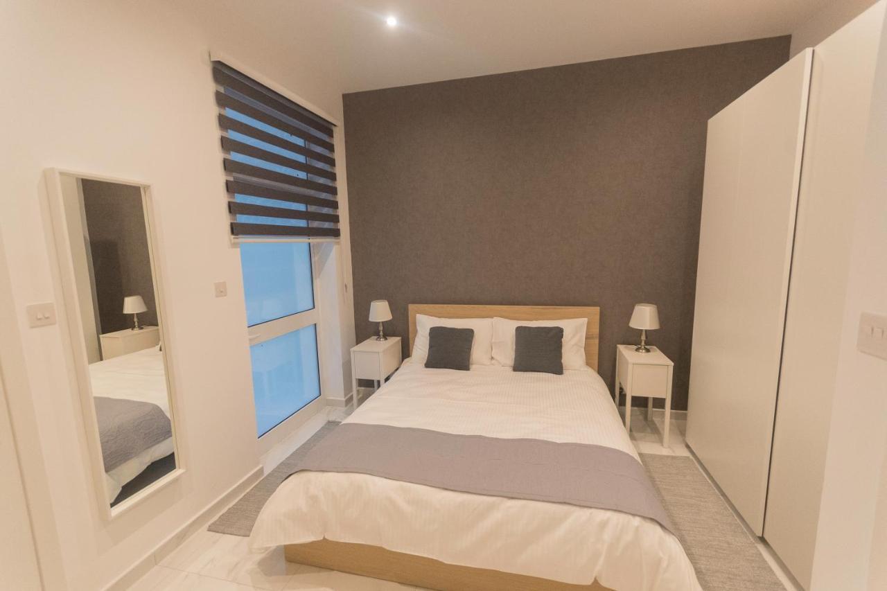 4 Bedroom Apartment Near Sliema Seafront ภายนอก รูปภาพ