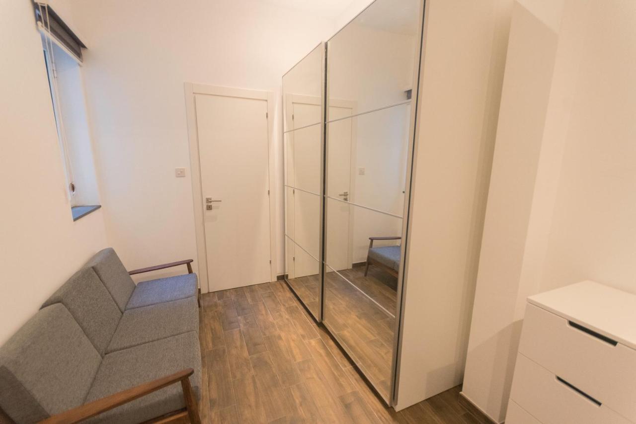 4 Bedroom Apartment Near Sliema Seafront ภายนอก รูปภาพ